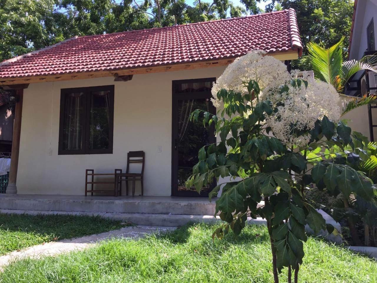 Ho Khanh'S Homestay Фонг Нха Екстериор снимка