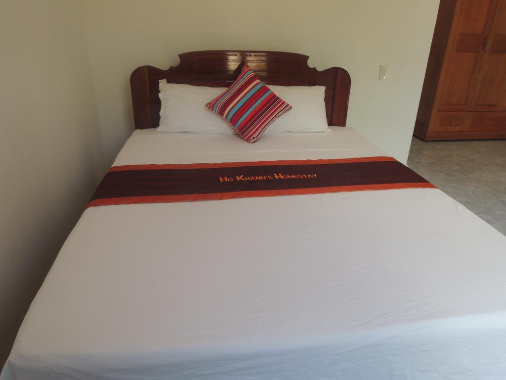 Ho Khanh'S Homestay Фонг Нха Екстериор снимка