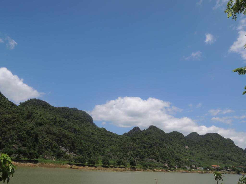 Ho Khanh'S Homestay Фонг Нха Екстериор снимка