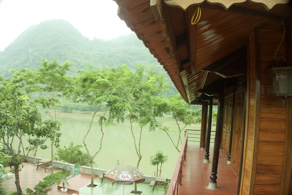 Ho Khanh'S Homestay Фонг Нха Екстериор снимка
