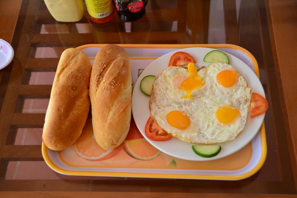 Ho Khanh'S Homestay Фонг Нха Екстериор снимка
